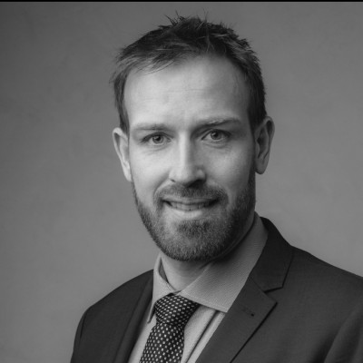 Entretien avec Nicolas Vialis, Chargé de Cours ISFB sur les programmes de re-certification SAQ, CFA et CAIA